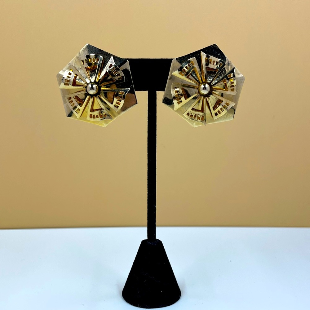 Vintage 1980’s Gold Chunky Abstract Floral Earrings